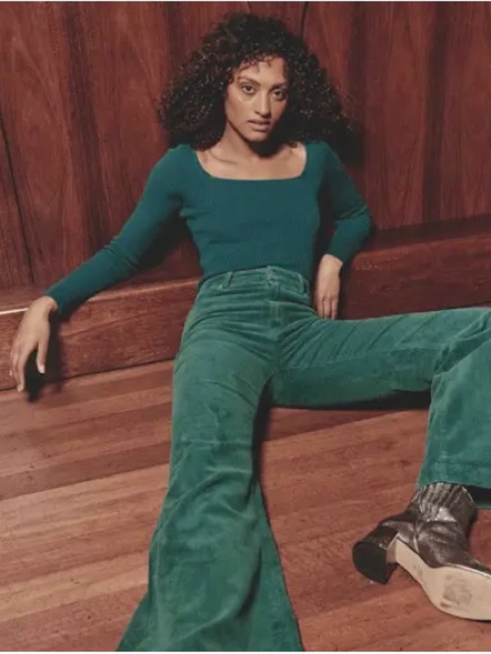 Rolla’s Corduroy Eastcoast Flare Jean - Ivy Cord - Picture 4 of 5